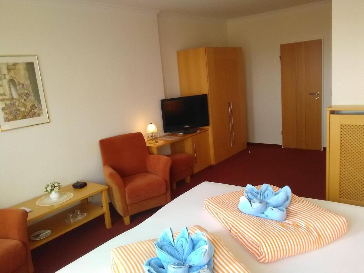 Hotel-pension Peterhof Affittacamere *